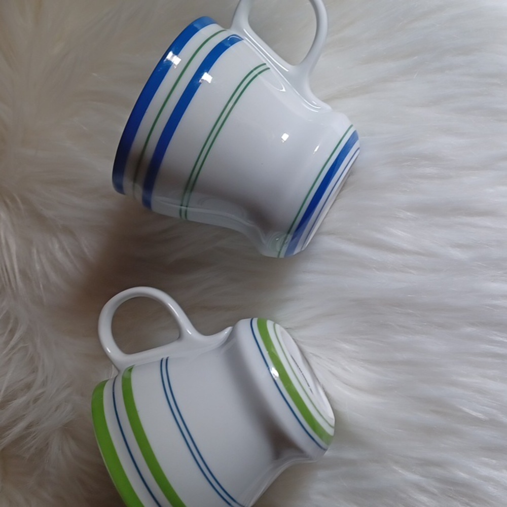 Lot of  2  - 2007 Starbucks coffee 12 oz. mugs